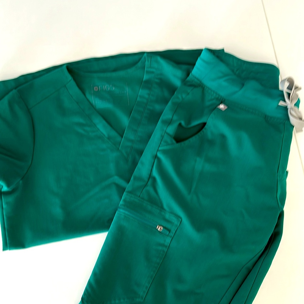 Figs Green scrub set